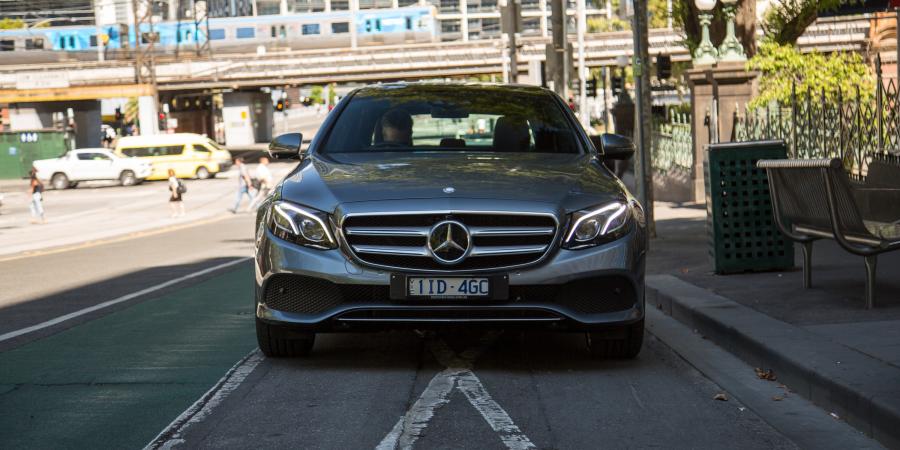 Mercedes-Benz E300 Avantgarde Line 2016 года  (AU) (фото 2 из 23)